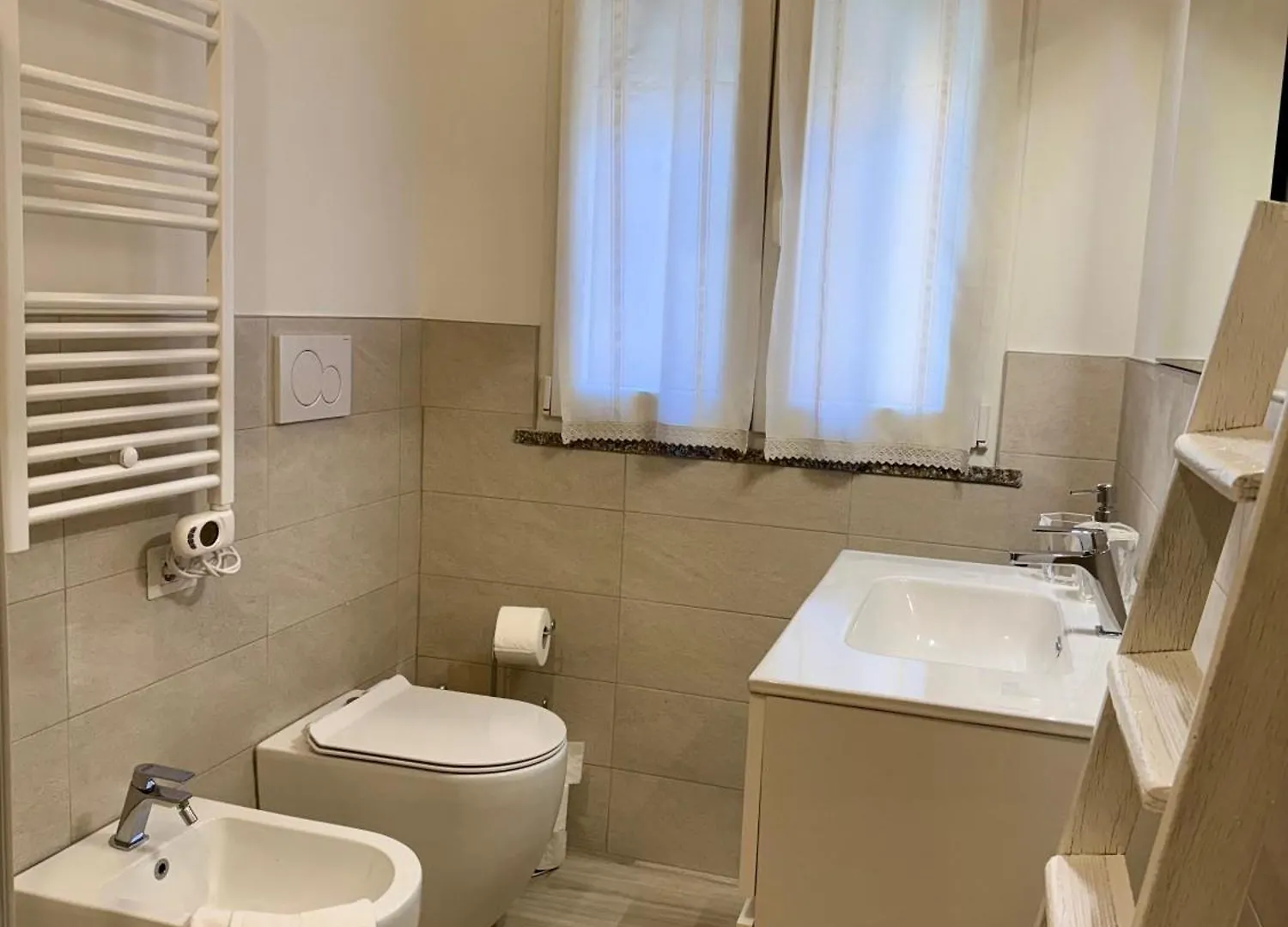 Lr Deluxe Apartments - Casa Holi Pero 0*,